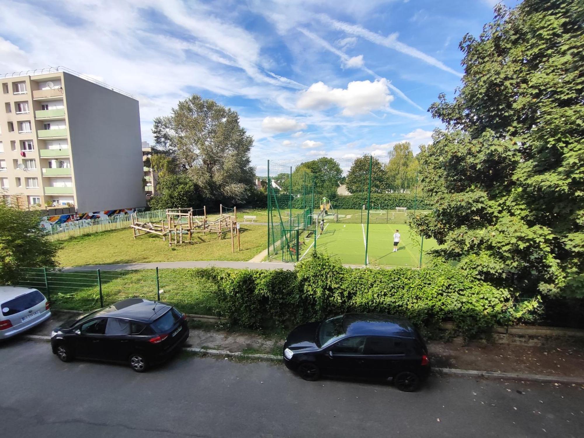 Room & Parking In Shared Appartment With Proprietor L 25 Mins From Paris Gare Du Nord, Cdg Airport & Stade De France Montmagny Kültér fotó